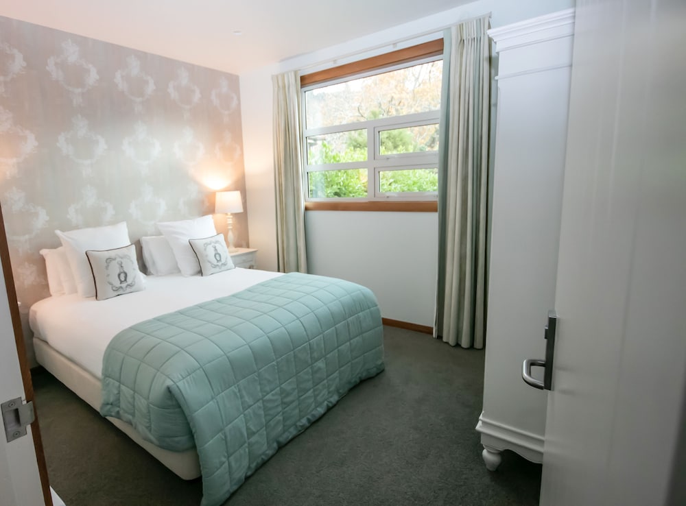 Silverstream Retreat view 4