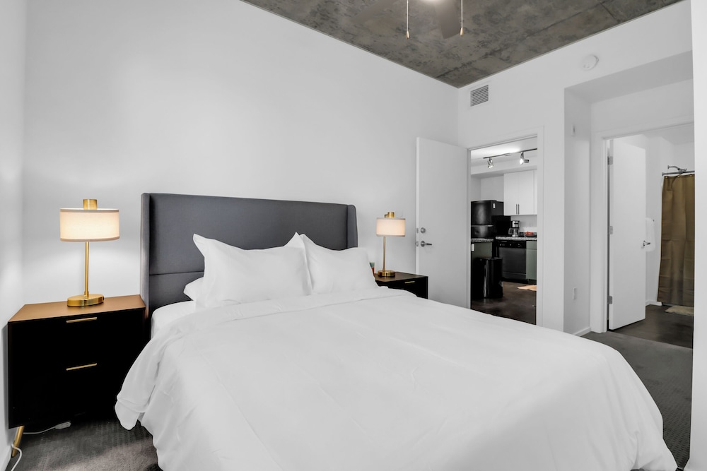 Phoenix Urban Luxury Escape