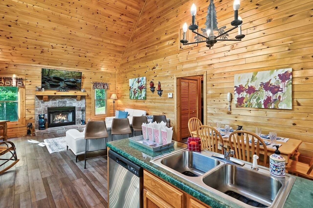 Manaaki - The Happy Cabin 2 Bedroom Cabin