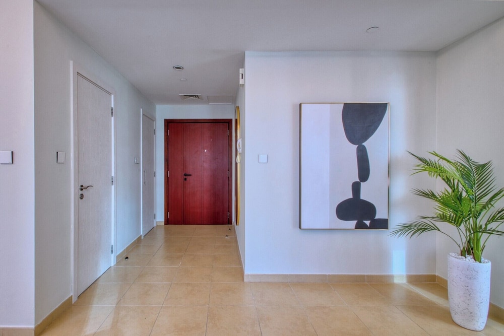 Cozy 1BR at Bahar with great view