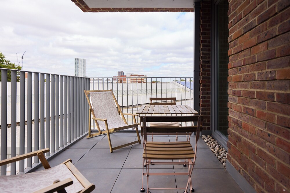 The Tottenham Escape - Lovely 2bdr Flat With Balcony