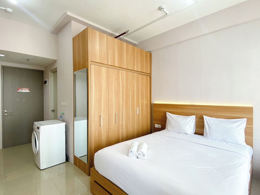 Wonderful And Homey Studio Vasanta Innopark Apartment