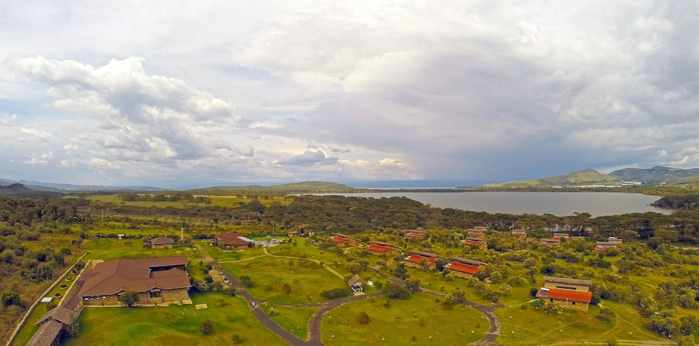 Naivasha Kongoni Lodge - Lakefront Getaway