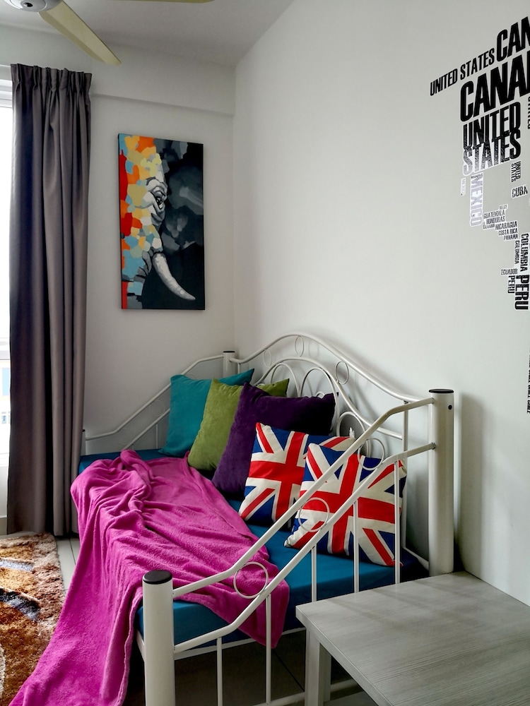Mansion One photo 7