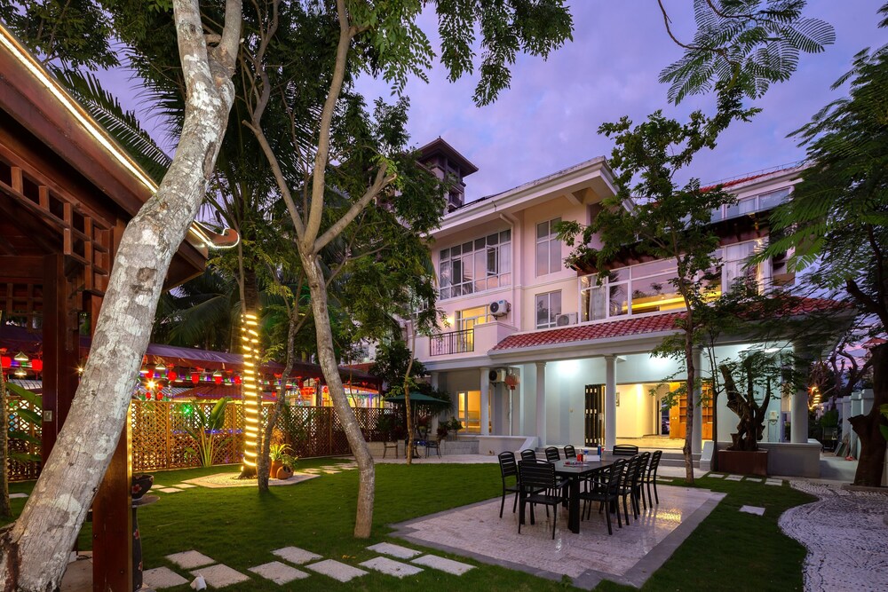 Sanya Anyun Coastal Lodge
