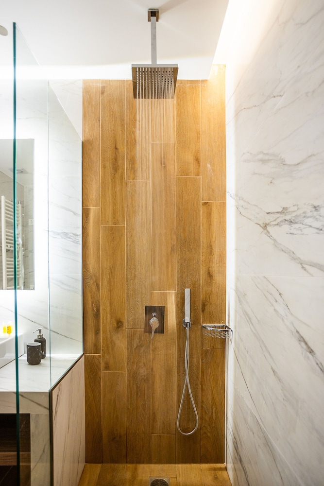 Exclusive 3-bedroom Haven in Kolonaki Center