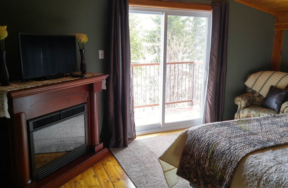 Strong Timbers B&B