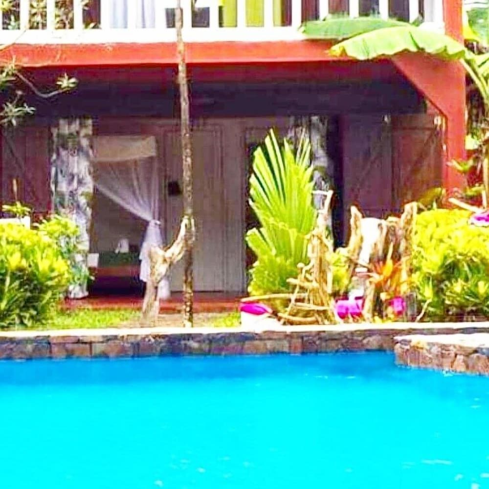 Ravoraha Ecolodge