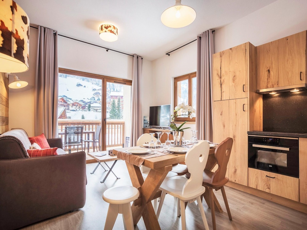 Apartment in Beaufort Near Ski Trails
