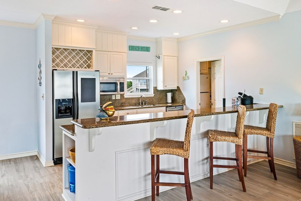 Happy Hours 4 Bedroom Home