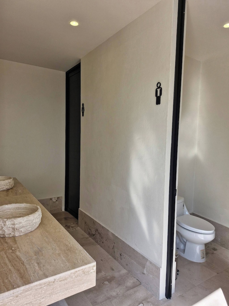 Cozy 1B & 1B Apartment Puerto Morelos With Private Beach