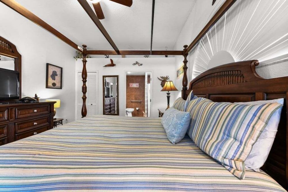 Cozy 3br Home W/ Private Pool Near Disney 3 Bedroom Villa