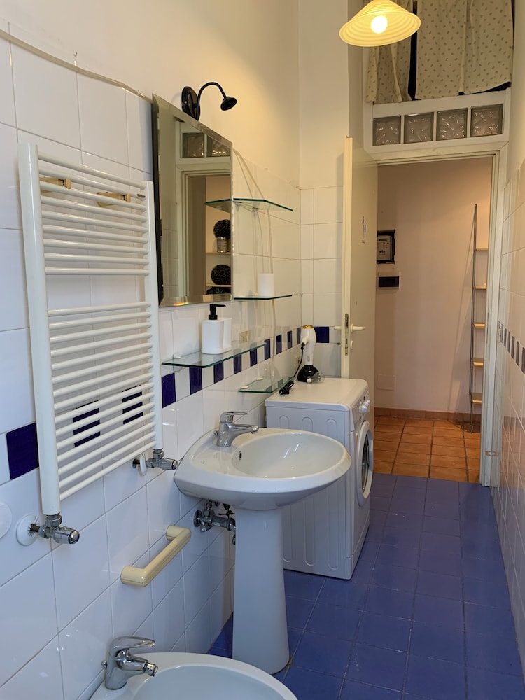 Flat nearby Vaticano - Caracciolo 4