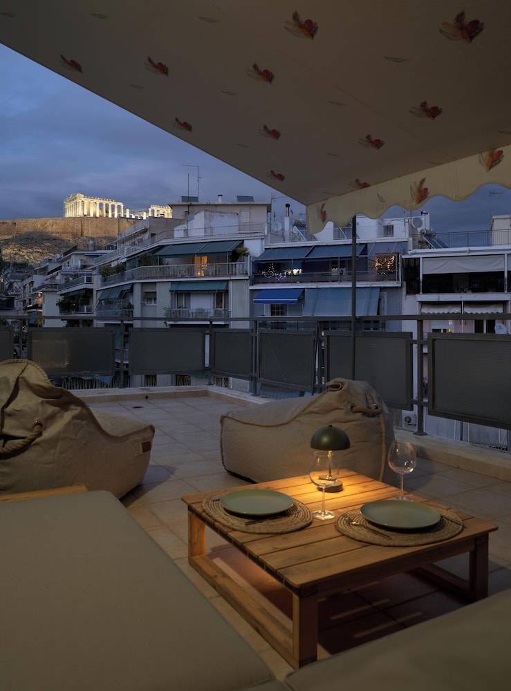 Acropolis Penthouse Project