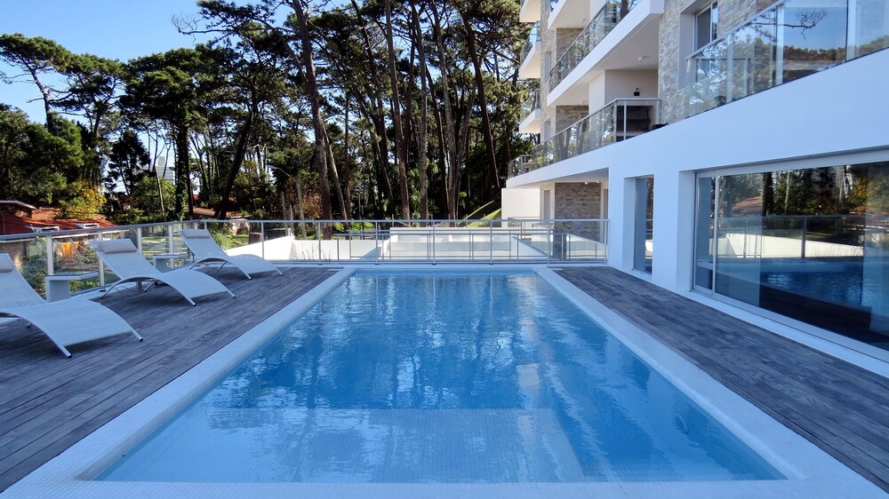 Emerald Apartments