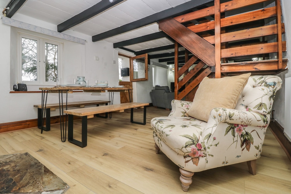 Myrtle Cottage