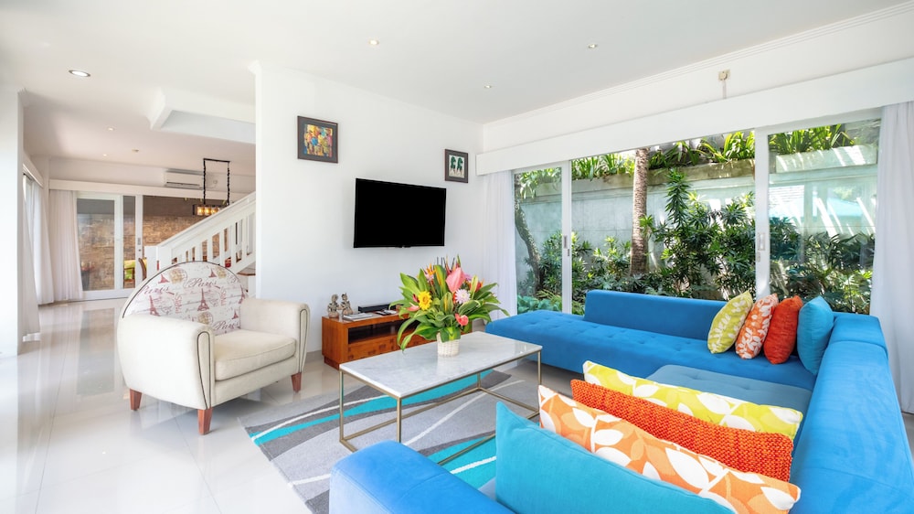 Villa Alun by Villa Finder