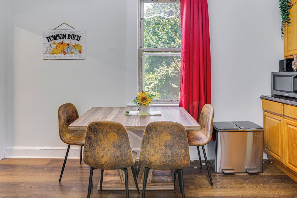 Walkable Location: Pet-friendly Apartment in Lodi!