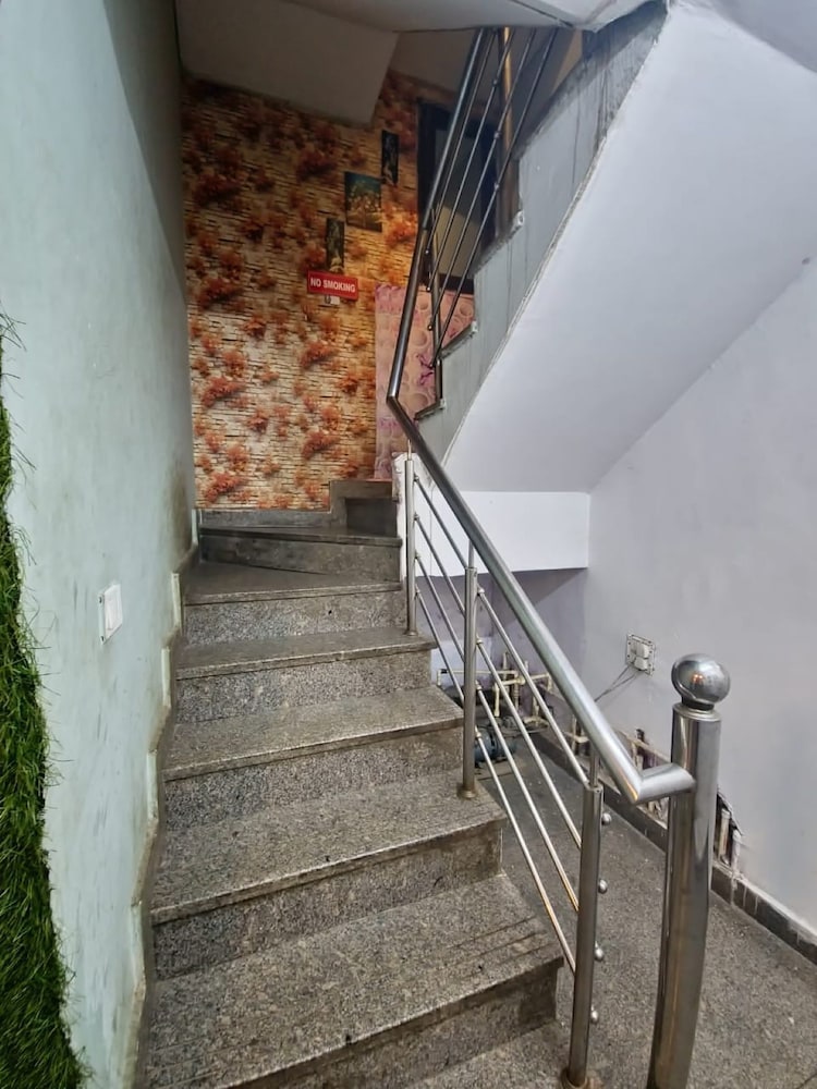 Green Orbit Hotel