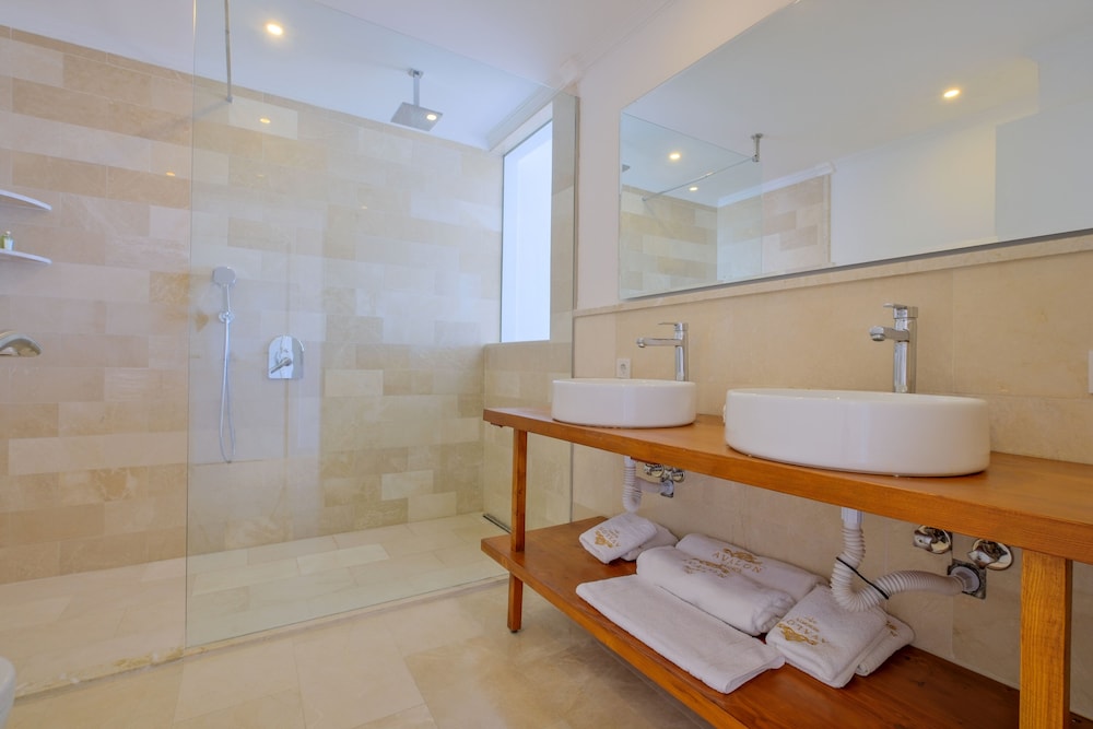 Highclere Hotel and Spa - Image 54