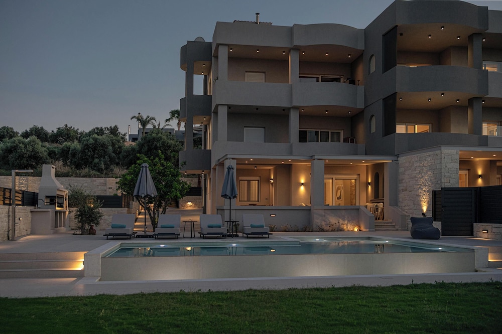 Kymélia Luxury Residences With Sea View