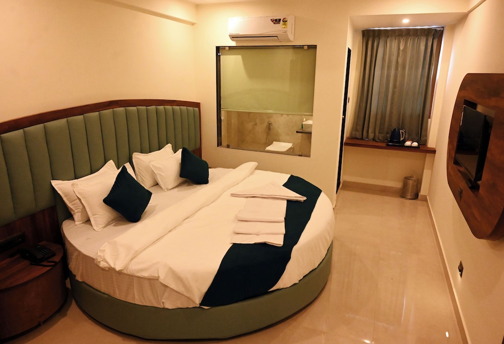 HOTEL SOUTH FOREST