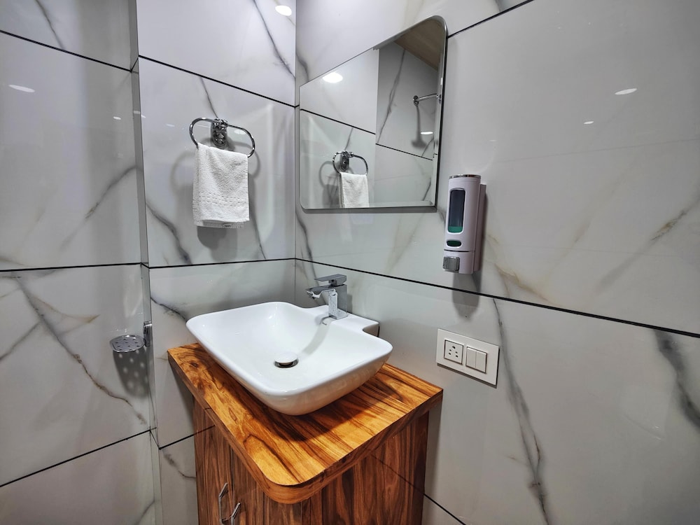 Amar Homestay - Elevate Your Travel