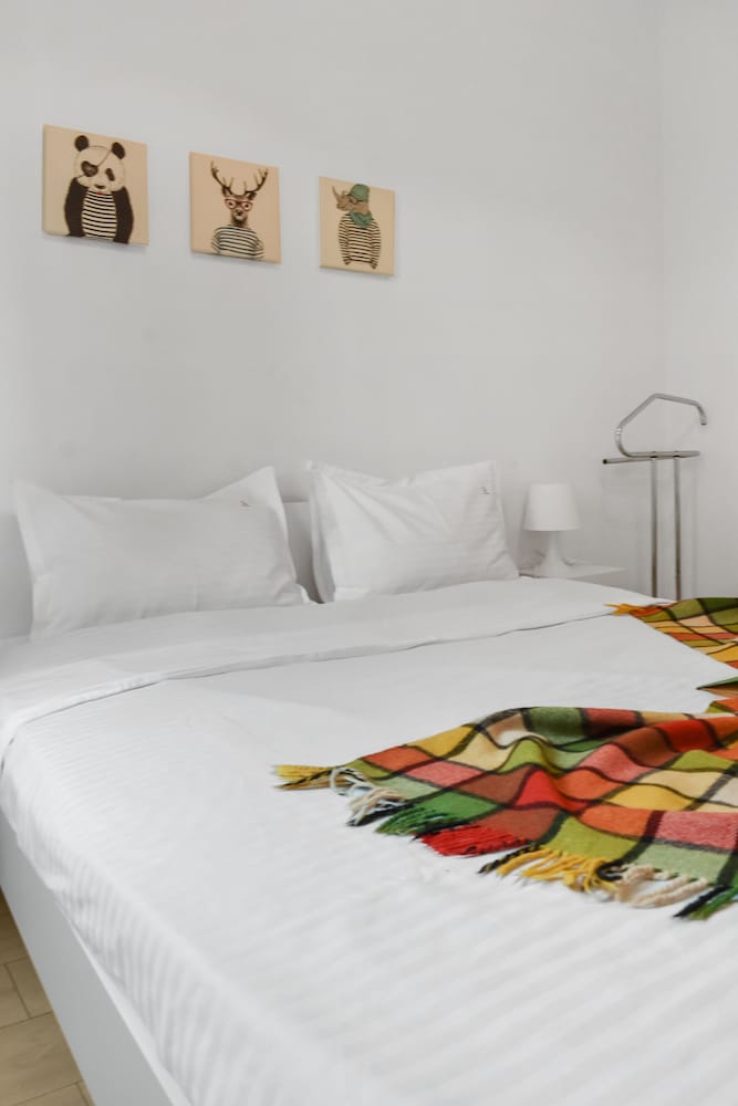 Blue Apartment near Shopping City Brasov view 4