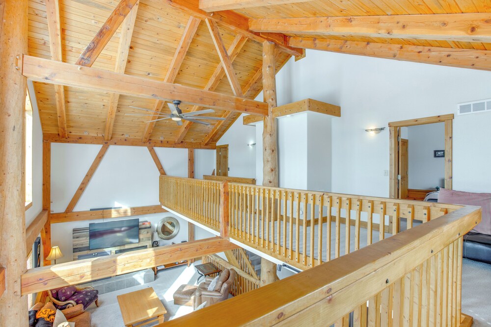 6 Mi to Winter Park Resort: Spacious Family Cabin