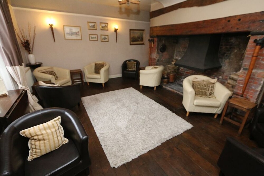 Ternhill Farm House