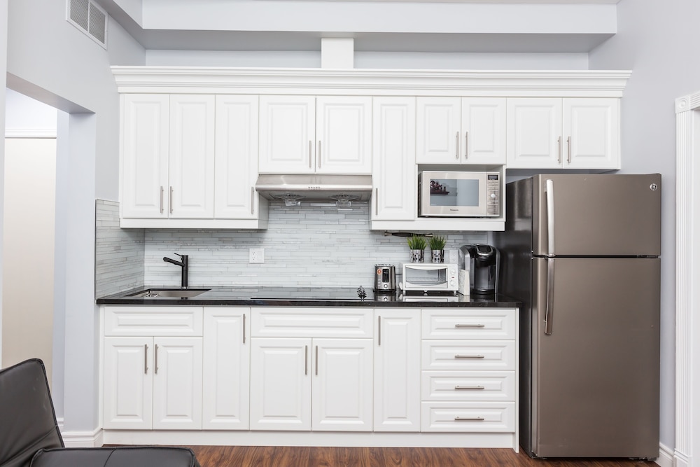 Applewood Suites - Chinatown Loft