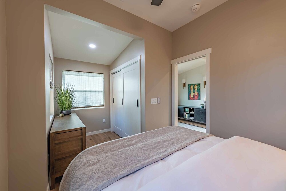 Royal Oak Retreat