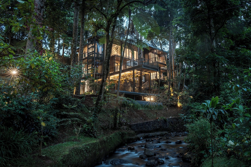 Plataran Puncak Residences