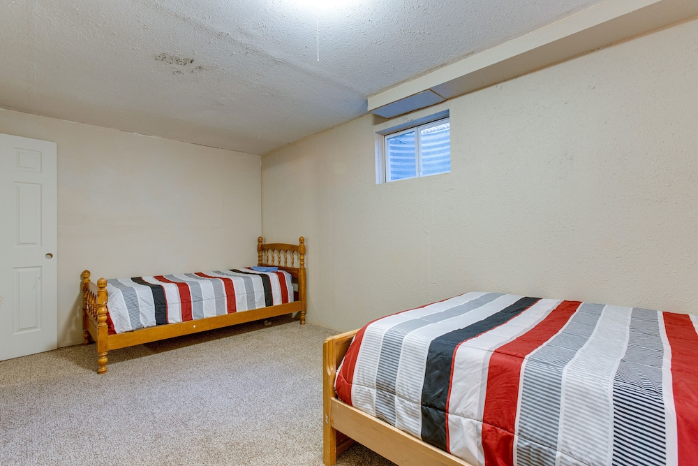 Spacious Aurora Retreat w/ Game Room + Hot Tub!