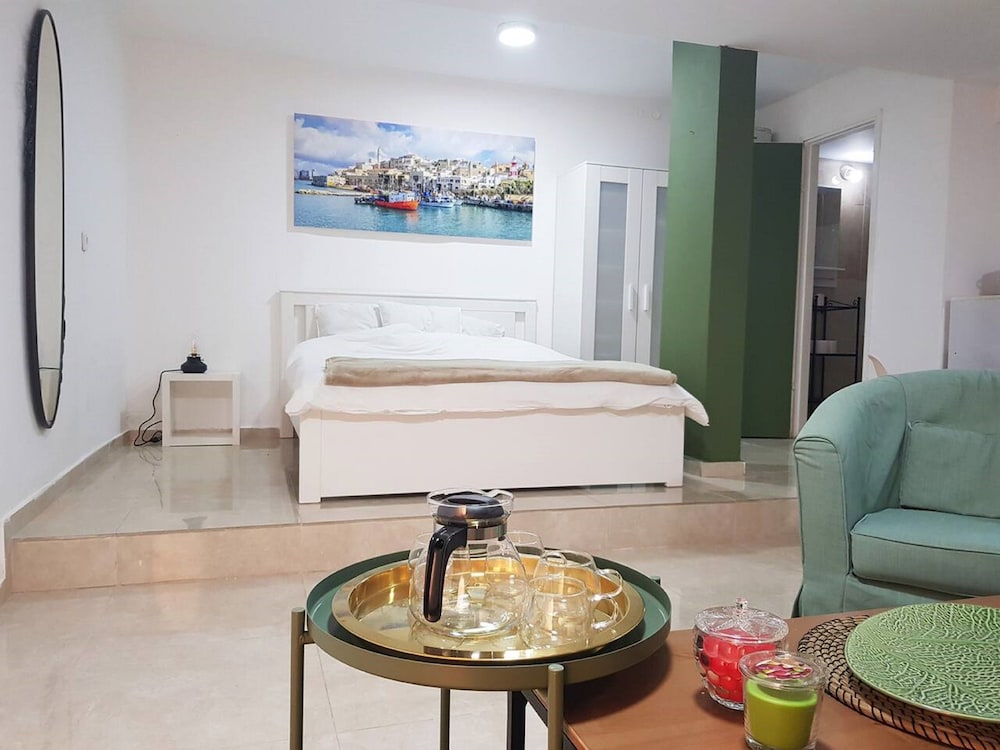 Large Beautiful Studio in Old Jaffa view 2