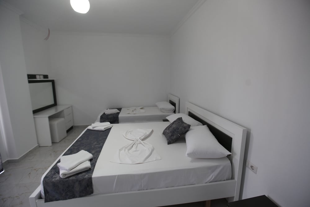 Irdi Aparthotel