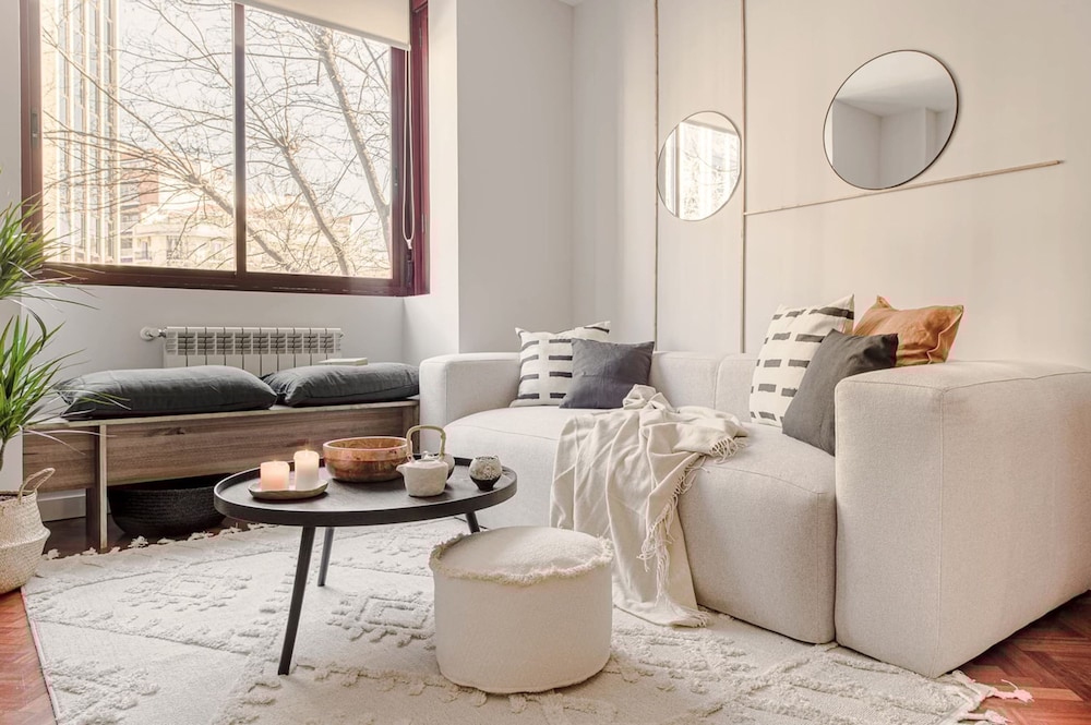 Raja - 2 Bedrooms Apartment in Almagro