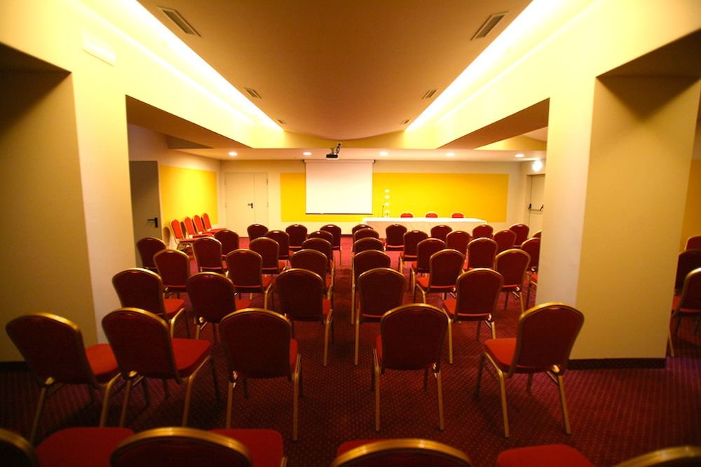 meeting & event spaces