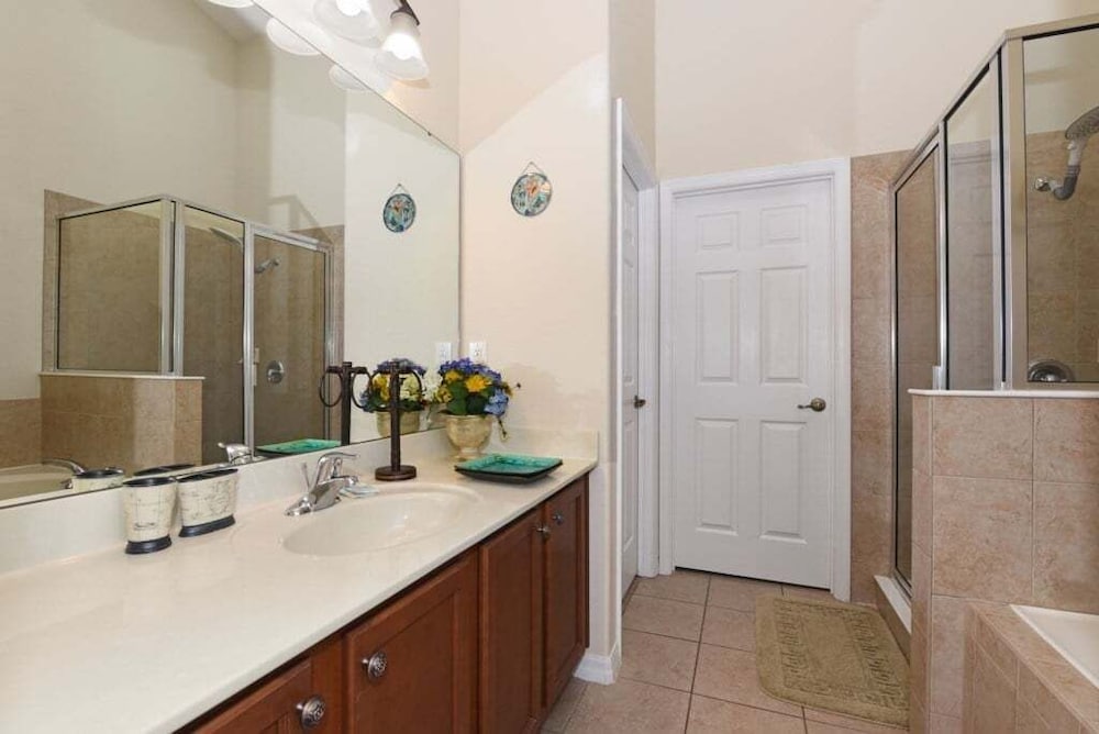 Veranda Palms 4br Villa: Pool, Spa & Game Room 4 Bedroom Villa