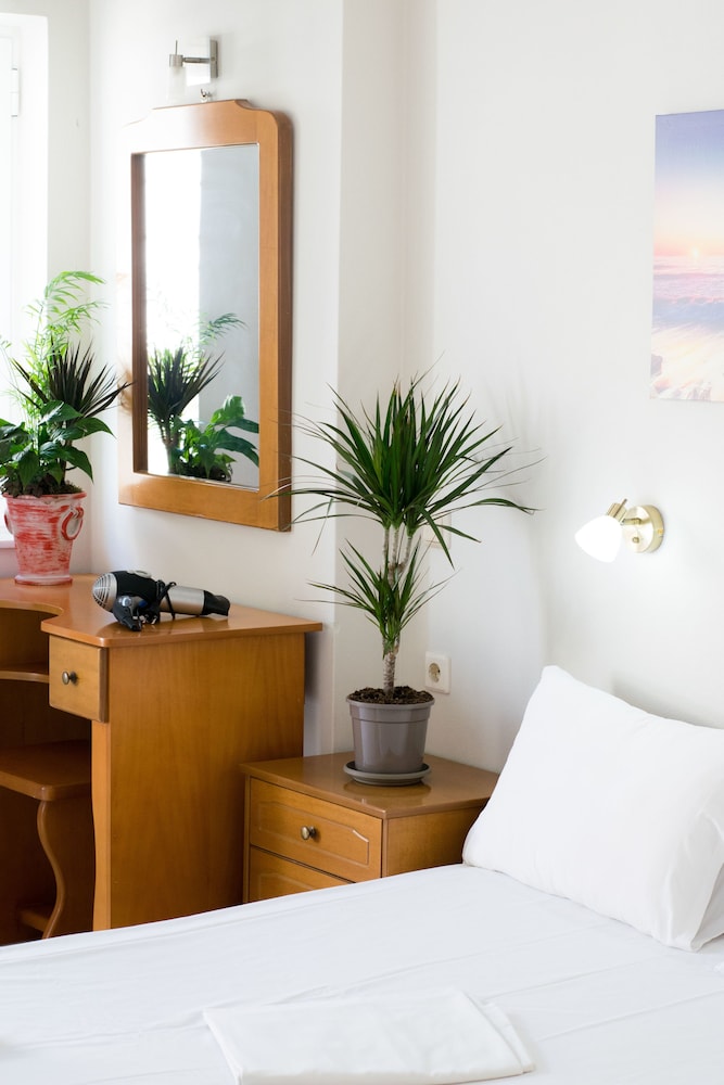 Greta Apartments