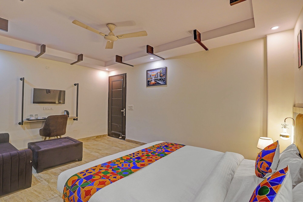 Fabhotel Orchid White Inn