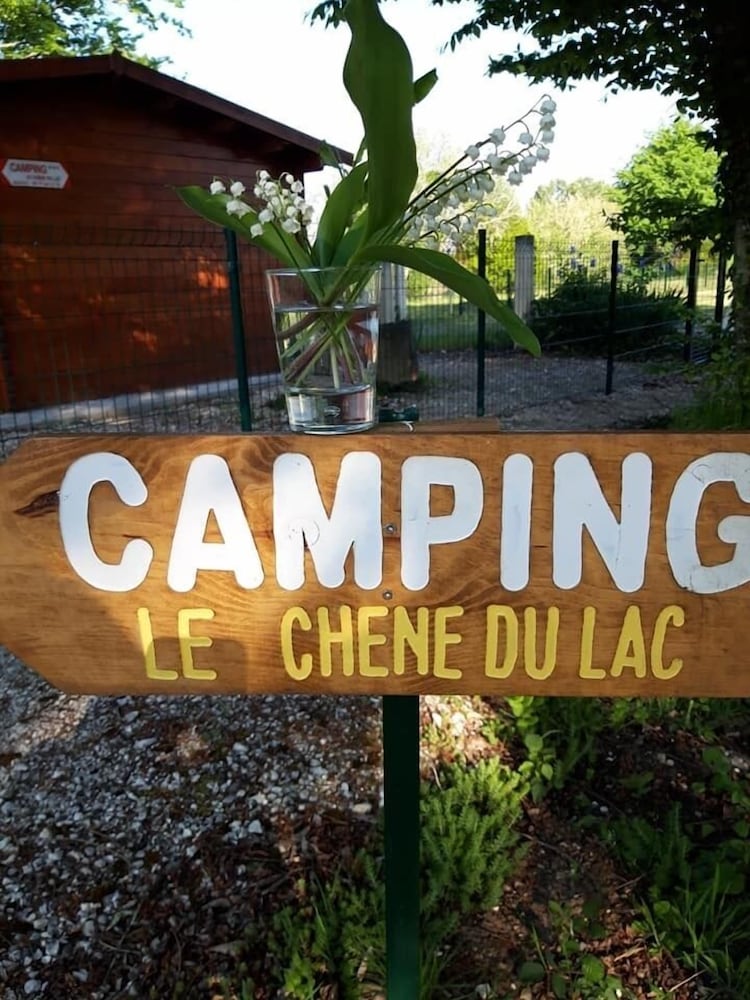 Camping Le Chene Du Lac view 5