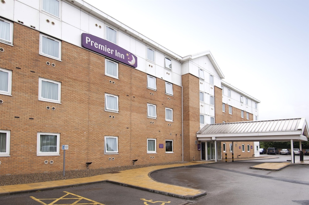 Premier Inn Leeds City - Elland Road — photo 13