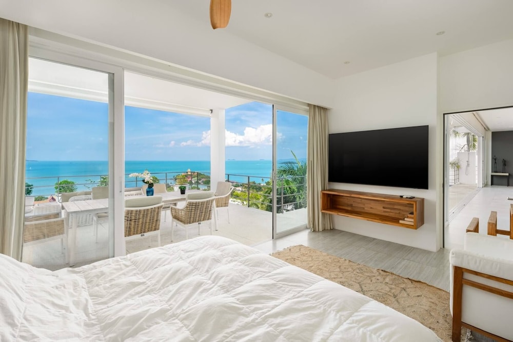 Luxury Sea View Pool Villa L at Unique Residences