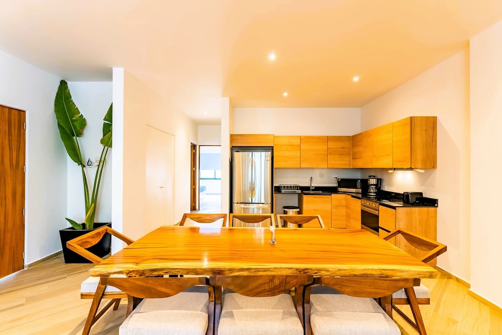 Anana Yaaxlum 105 S Oasis Pool and Jacuzzi