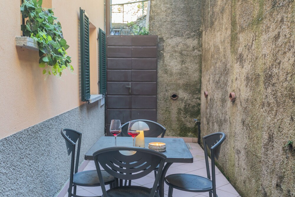 The Secret Lake View by Rent all Como