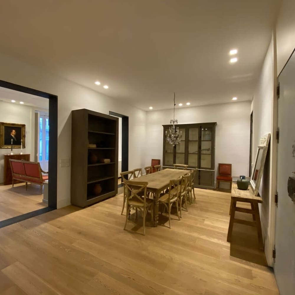 The Pelayo Majestic Luxury 3 Bedroom in Chueca
