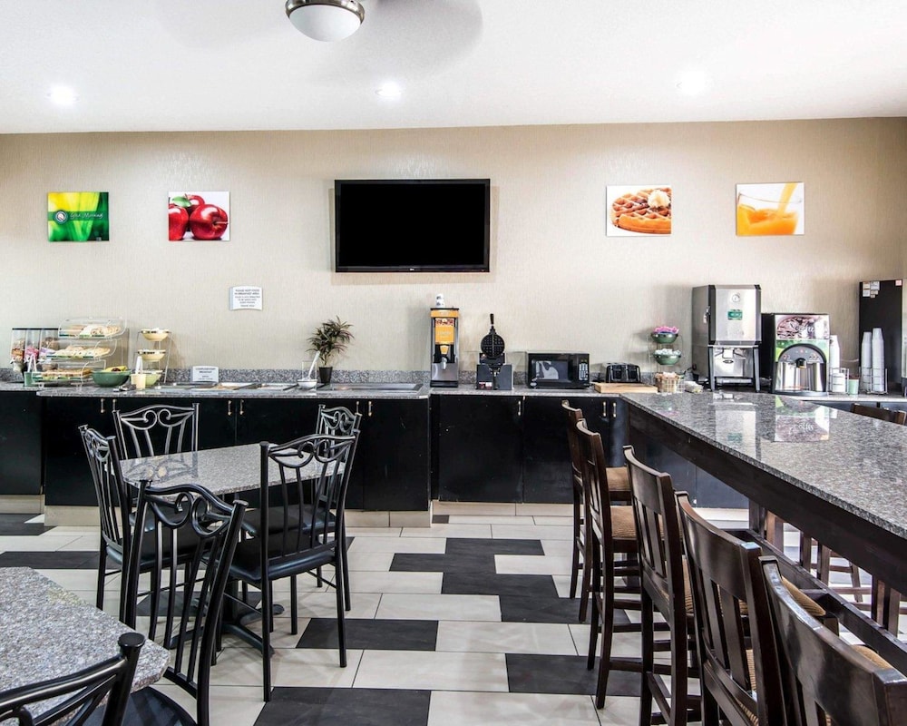 SureStay Plus Hotel by Best Western Blue Springs - Property Image 13