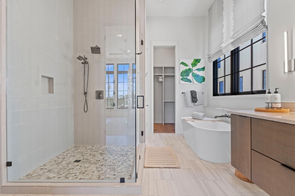 Casa Playa at Eleanor Beach