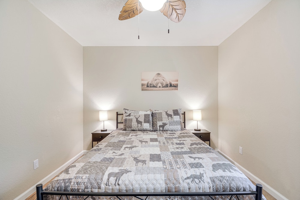 Coulterville Home w/ Gazebo Near Lakes & Hiking!